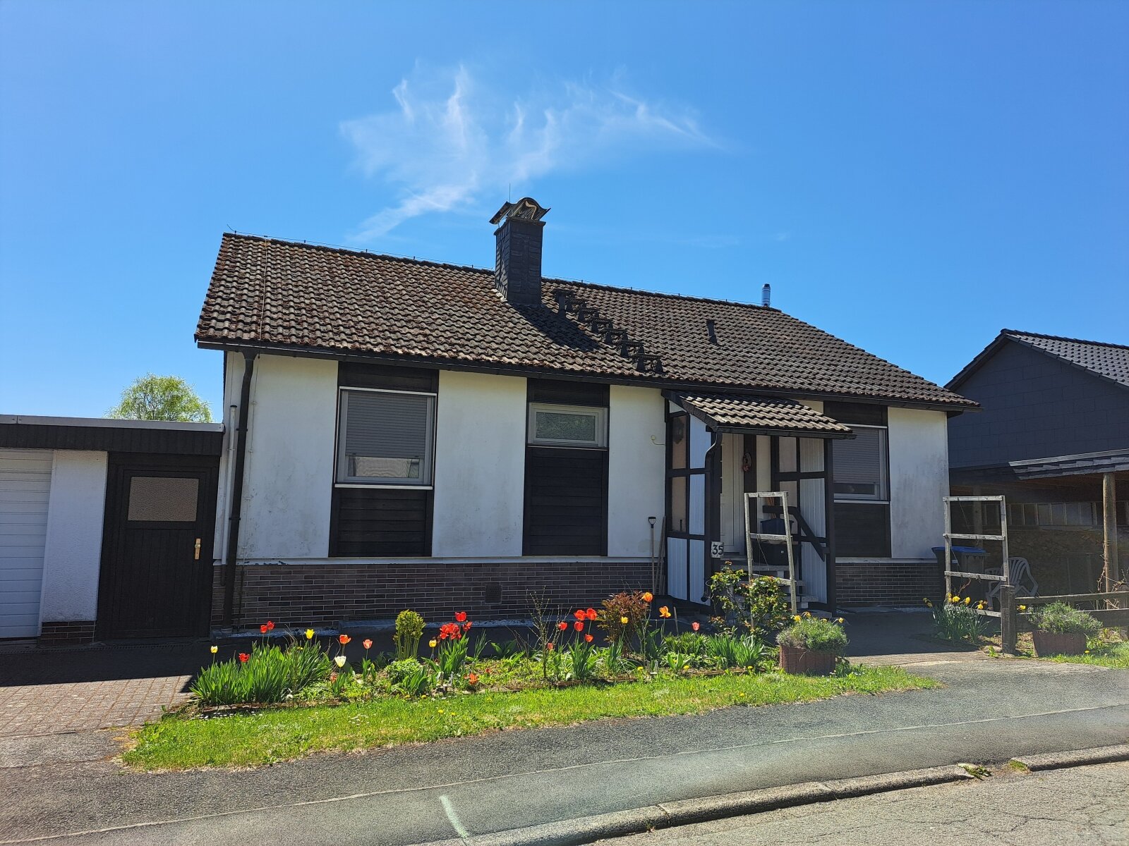 Einfamilienhaus mit Einliegerwohnung in ruhiger Wohnlage von Erndtebrück