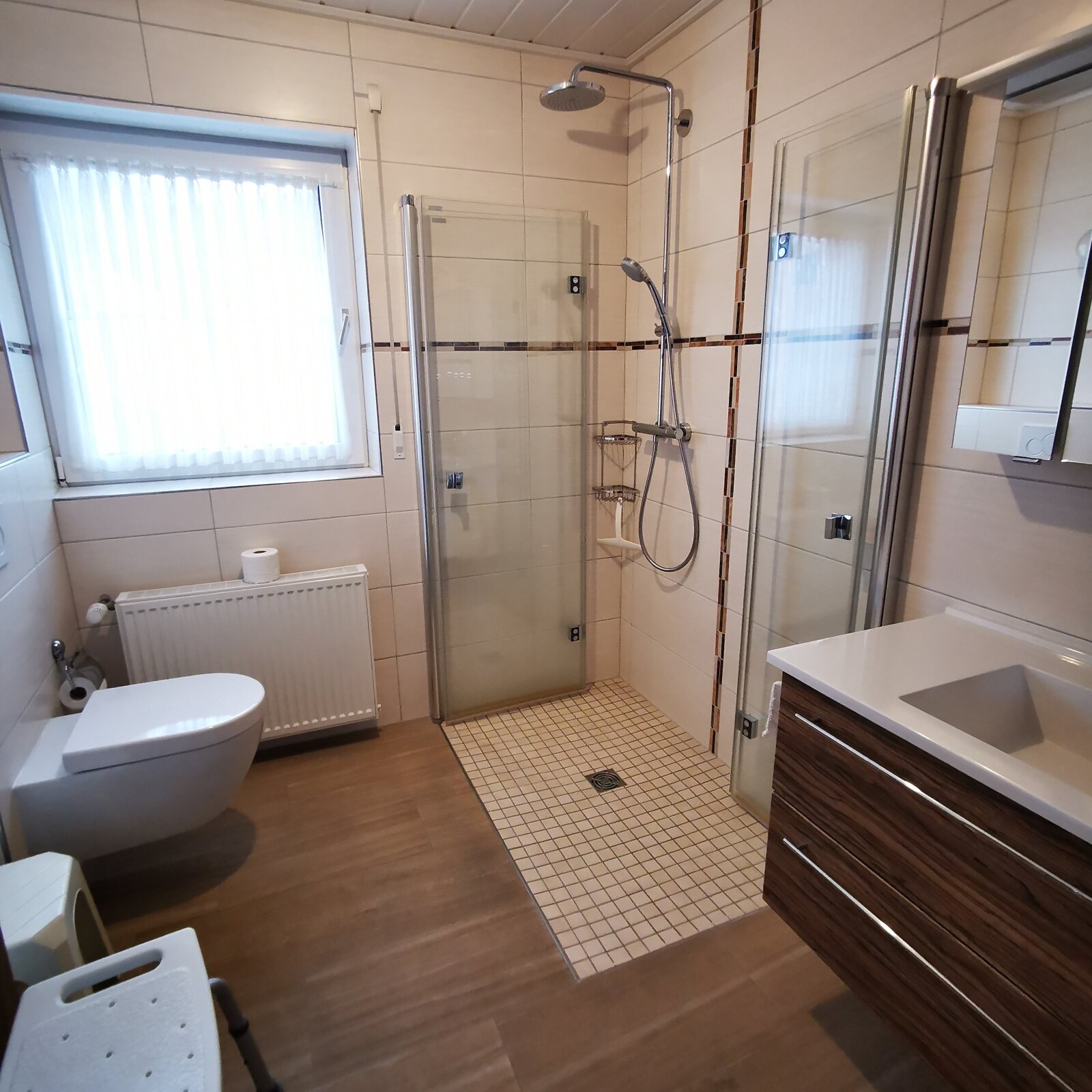 Ein Ort zum Leben, Lachen und Zuhause sein - Charmantes Reihenmittelhaus in Bad Berleburg-Stadt