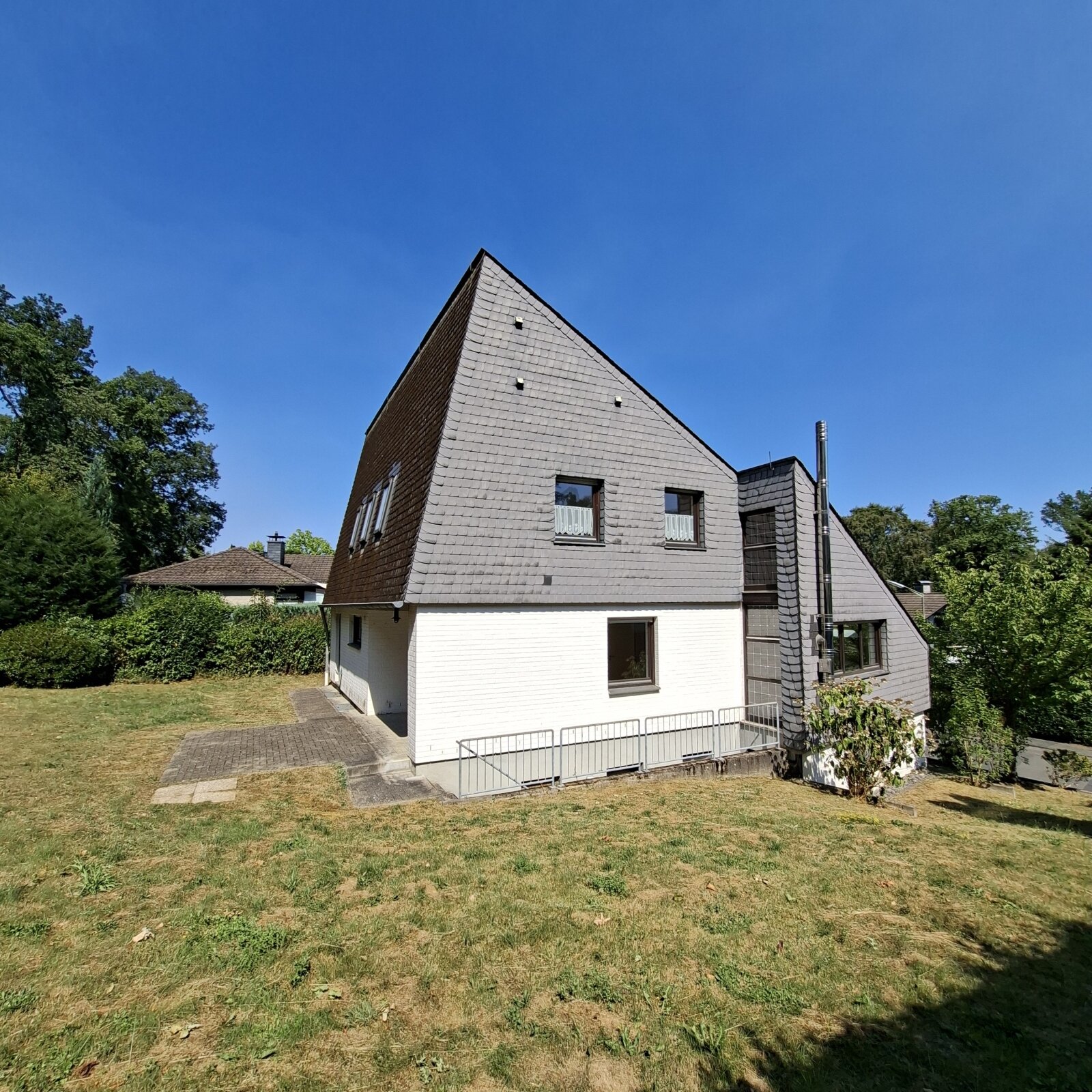Charmantes Architekten-Einfamilienhaus in herrlich-ruhiger Wohnlage von Siegen-Stadt