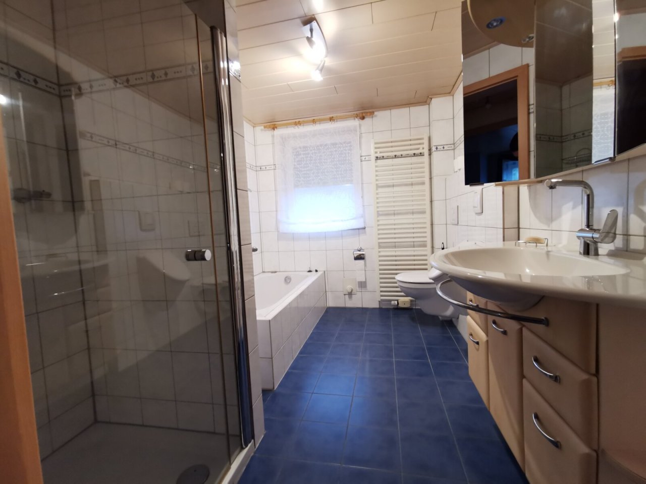 Badezimmer EG Badezimmer EG
