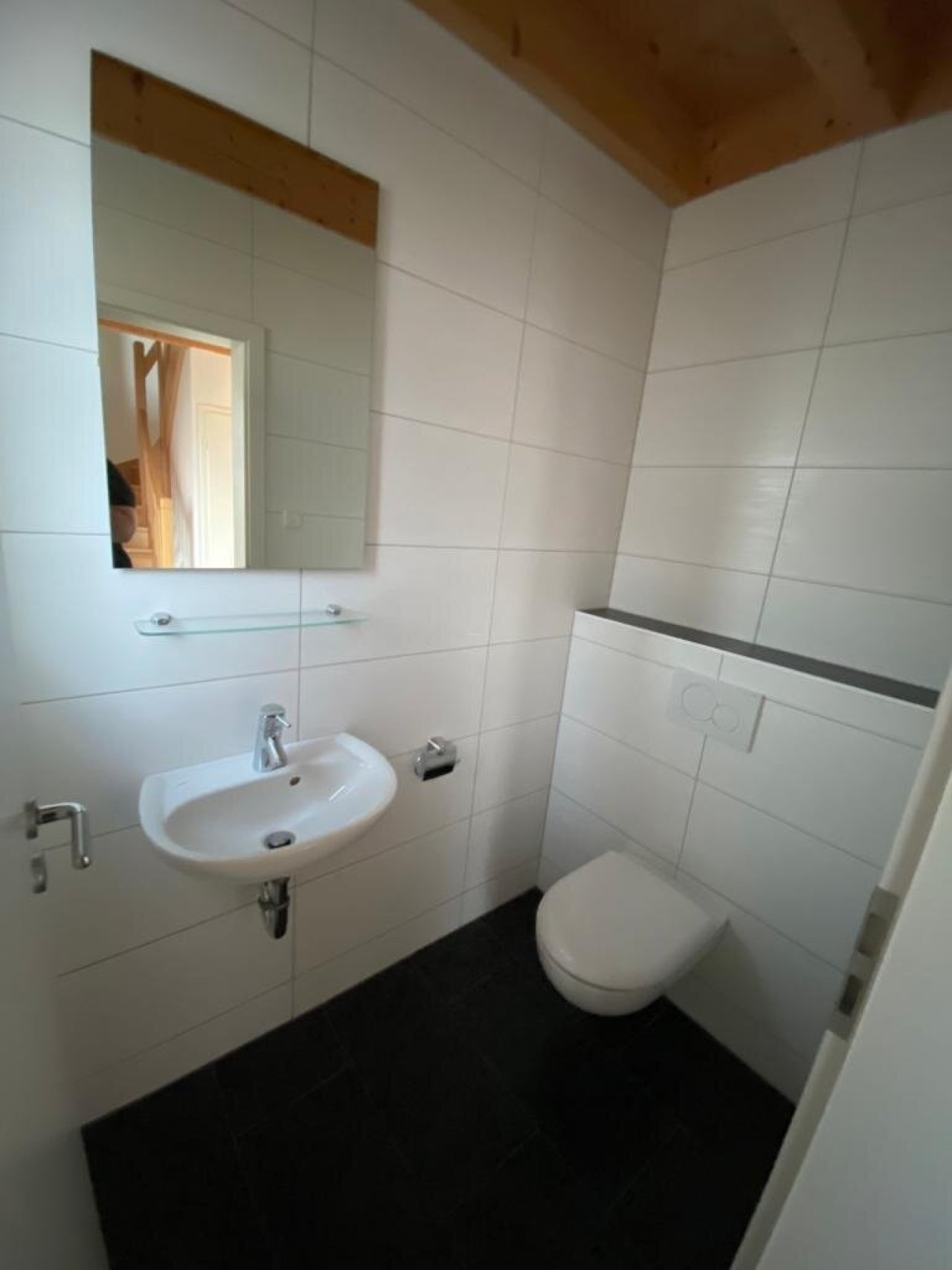 WC WC